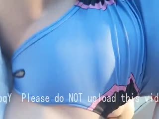 黑人肌肉男在床上无套后入抽插大屁股女人骚逼