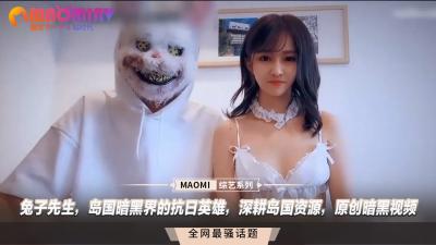 柏林饥渴小姐姐酒店狂欢，多人轮奸高潮喷水呻吟不断