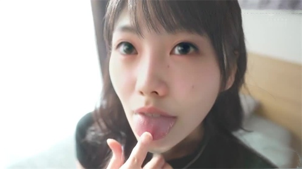 【抖音巨乳】李雅与情人亲密私爱性交