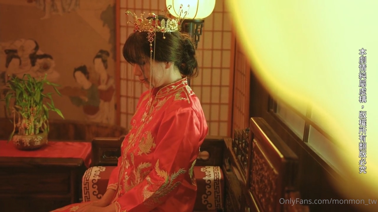 继妹把我的鸡巴含在嘴里 感谢我给她借钱