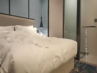 【无码】演员的手指技巧使爱情果汁泥浆！业余女孩摇晃她的巨大乳房，感觉很好 峰岸洋子 10192201