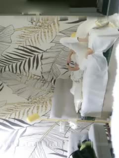 【免费精品】眼镜哥花了3000元约炮极品美少妇在酒店各种姿势啪啪 [14:29]