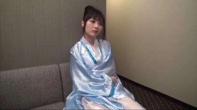 台灣本土av影片 Tiny 胎尼 首次挑戰賭債肉償劇情片