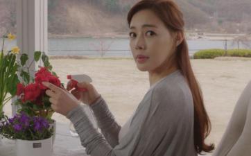 27岁D奶姐姐被弟弟爆草到喷水内射 巨乳狂抖姐弟乱伦彻底上瘾 A片