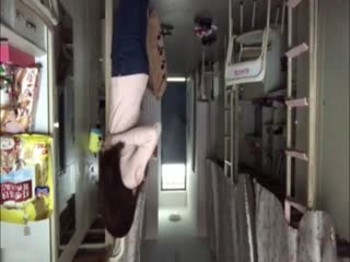 238 1:07HD街拍抄底大神『KFC』202503合集3 全是青春靓妹 好看的小姐姐 (14)