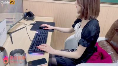 相撲部屋的美人女將被性欲旺盛的力士們持續壓迫播種強壓的日常。 希島愛理 IPZZ344