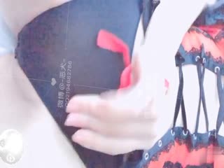 SSNI798黏著的运动裤猎奇般的偷拍影片被威胁曝光的制服少女吉良铃