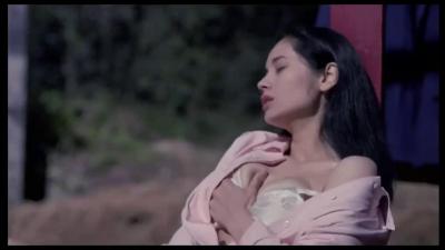 LULU407 洗完澡后头发湿漉漉的美人妻用她的大屁股挑逗我，我无法控制自己坚如磐石、汗流浃背的勃起，所以我在下午进行了多次激烈的中出事务。新村明里