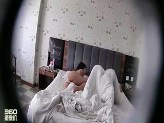 與學生時代的性騷擾教師在傳播公司偶然再會。從那天起就變成從順性處理寵物 。 明里紬 JUQ471