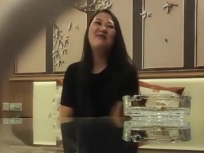 约会29岁身高172英语老师良家少妇调教的服服帖帖搞完又把男奴找来-圈主张总